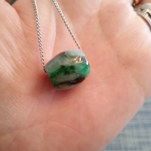 Natural Burmese Jadeite Barrel Pendant - Picture 7 of 8